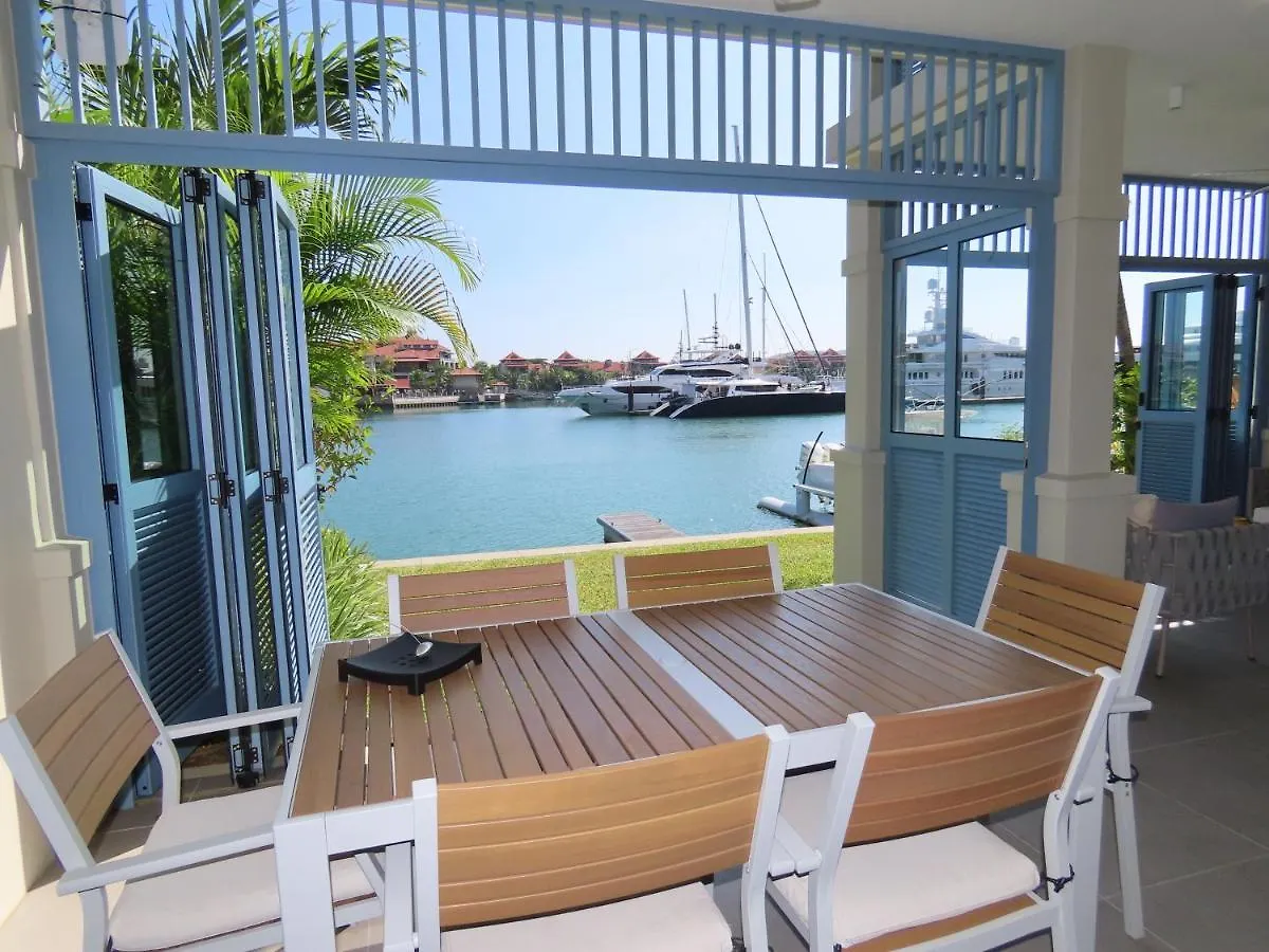ויקטוריה Clearwater Residence Eden View Village 0*,