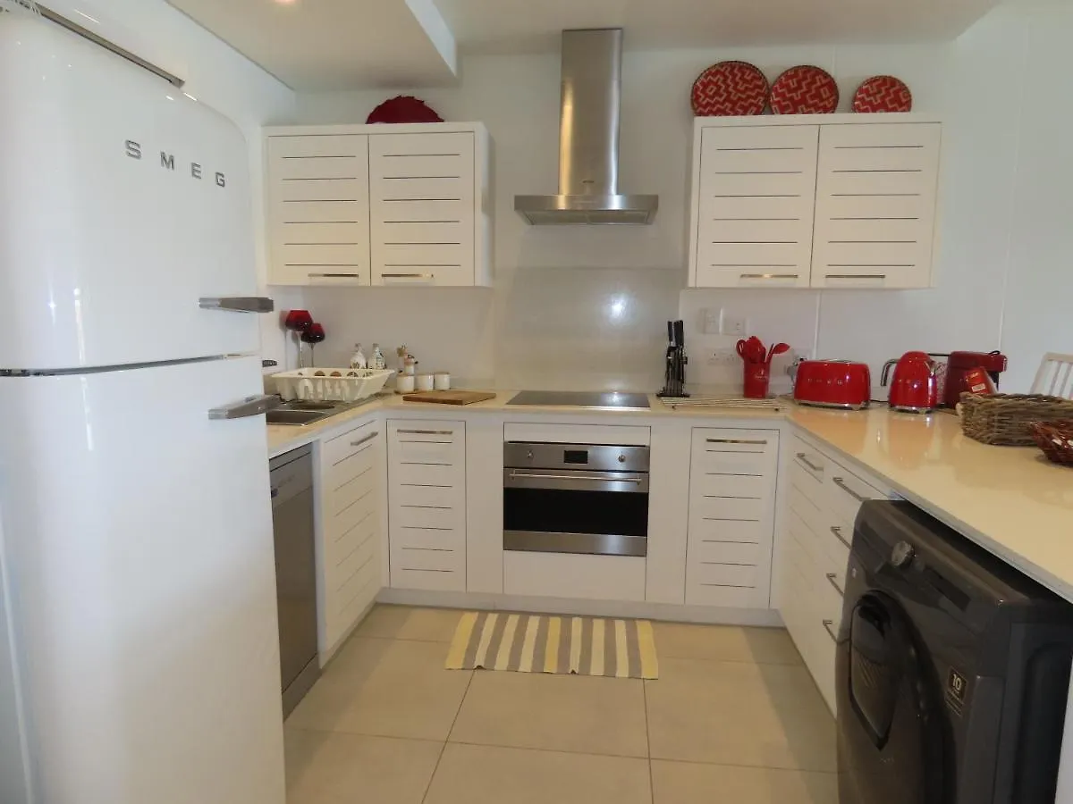 ויקטוריה Clearwater Residence Eden View Village דירה